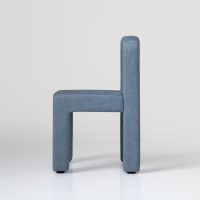 <a href="https://www.galeriegosserez.com/artistes/yakusha-victoria.html">Victoria Yakusha </a> - Toptun chair - Bleu 